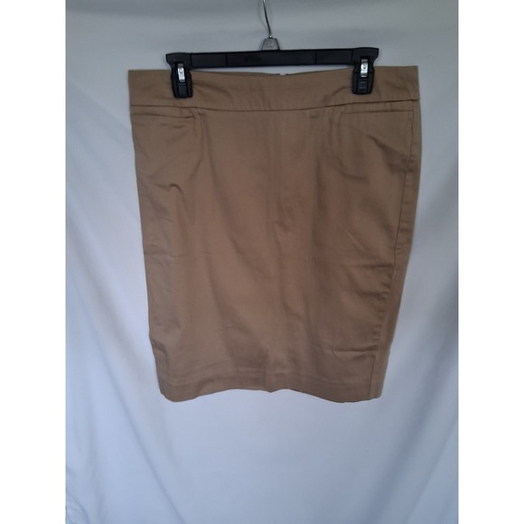 Womans Tan Shirt Size 10 - Picture 2 of 5